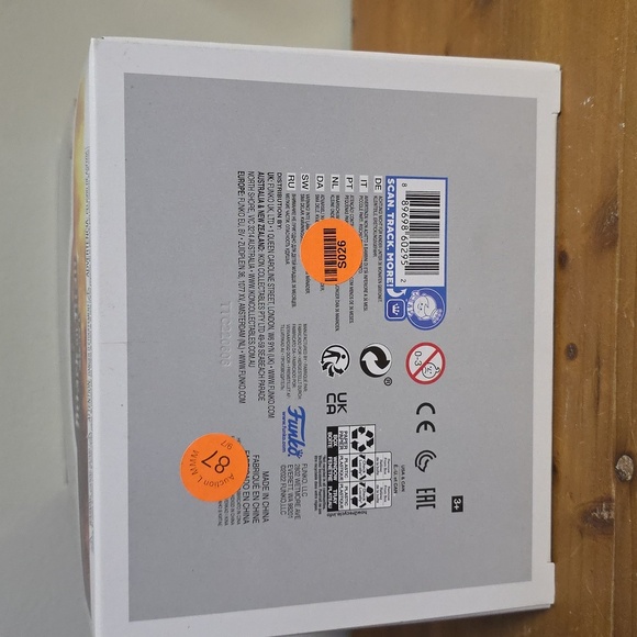 Funko Pop Deluxe Eren Hardened Blue Vinyl Figure - Picture 6 of 6